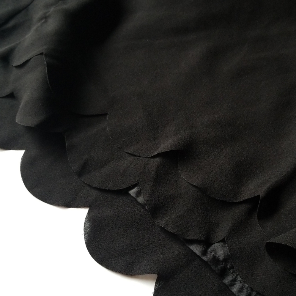 Scallop Hem Shorts View 2